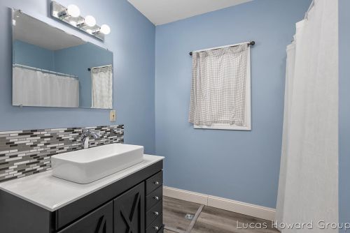 941 Dorchester Ave, Grand Rapids MI 49503-4805 exterior