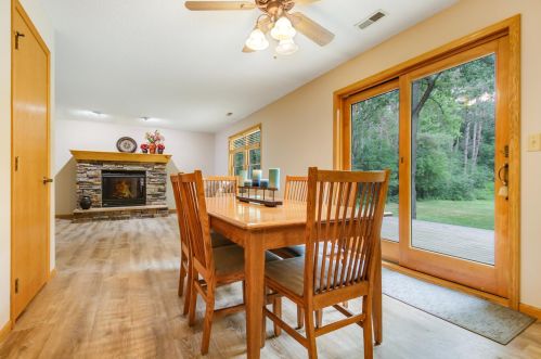 16 Baillon Ln, St Marys Point MN 55043-8714 exterior