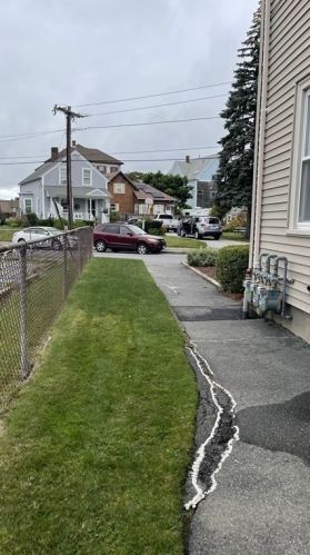 12 Airlie St, Worcester MA 01606-3248 exterior