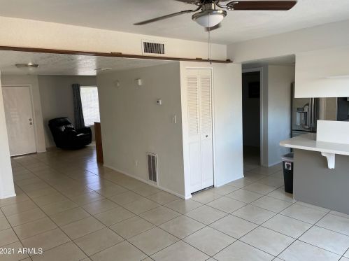 8224 33rd Ave, Phoenix AZ 85017-2303 exterior