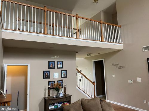 907 Ml Crk Way, Pottstown PA 19465-1020 exterior