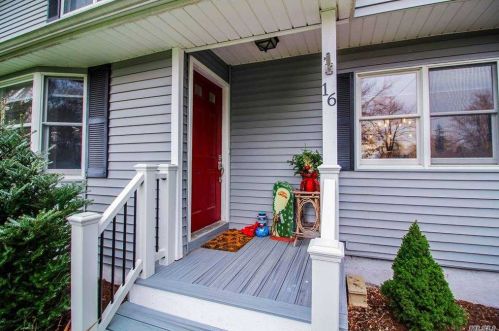 16 Bradbury Ave, Huntington Station, NY 11746-3927