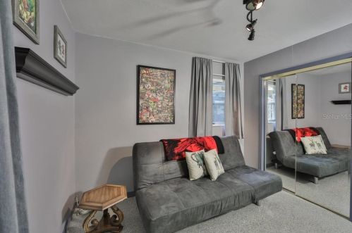 407 Bon Aire Ave, Tampa FL 33617-6322 exterior