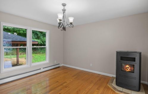 465 Josiah Bartlett Rd, Concord NH 03301-5919 exterior