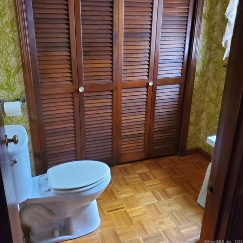 524 Prospect Hl Rd, Windsor CT 06095-1509 exterior