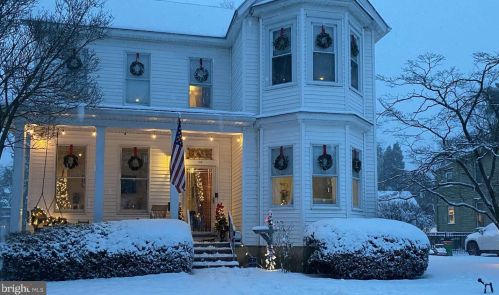 115 Atlantic Ave, Tavistock, NJ 08033-3336