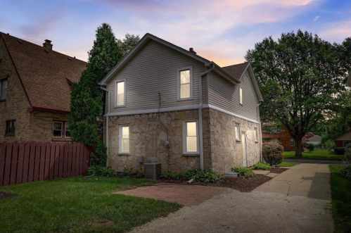 2961 74th St, Milwaukee, WI 53219-0028