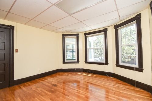 132 Alderman St, Springfield MA 01108-2121 exterior