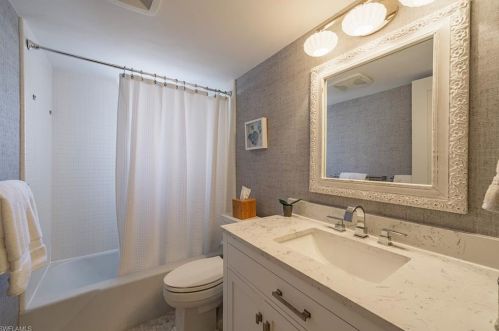 2550 Dawn Cir, Naples FL exterior