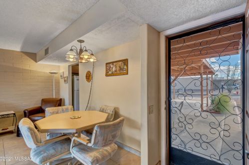 30 Calle Del Chancero, Green Valley AZ 85614-3028 exterior