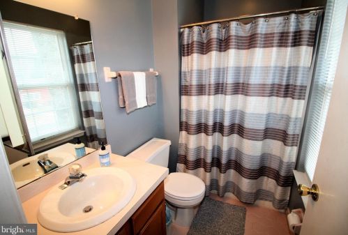 135 Edwin Ave, Trenton NJ 08610-4420 exterior