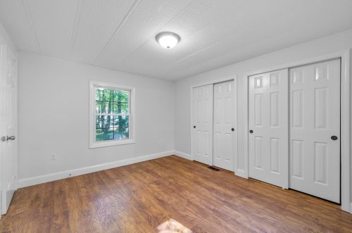 54 Brown Ave, Seabrook NH 03874-5605 exterior