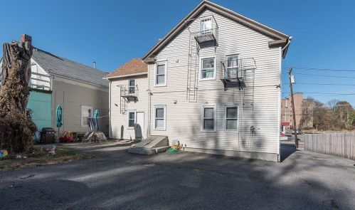 16 Greenville Ave, Providence, RI 02911-3112