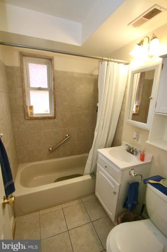 4732 Benning Rd, Washington DC 20019-5106 exterior