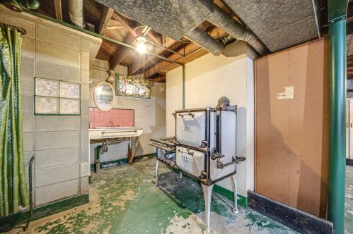 216 Martin Ave, Waukegan IL 60085-5036 exterior