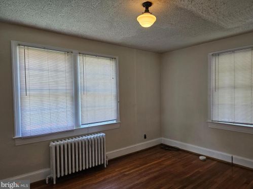 9216 Flower Ave, Silver Spring MD 20912-6641 exterior