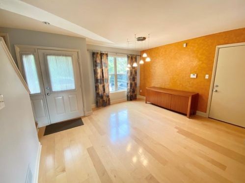 1846 Clayton Ave, Pittsburgh, PA 15214-3806