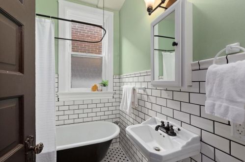 4030 Flad Ave, Saint Louis MO 63110-3924 exterior