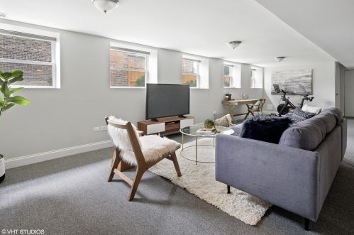 4320 Bernard St, Chicago IL  60618-1110 exterior