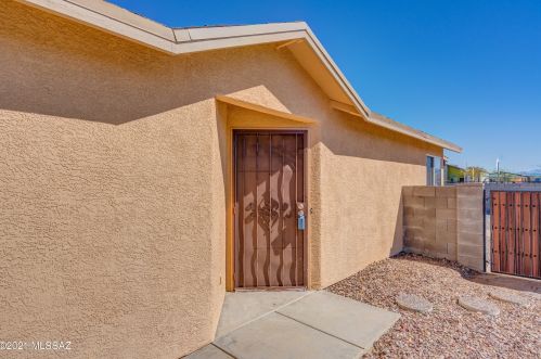 6450 Cyclone Dr, Tucson, AZ 85730-1692