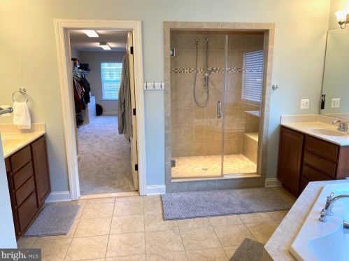 930 Falls Pointe Way, Huntingtown MD 20639-2329 exterior