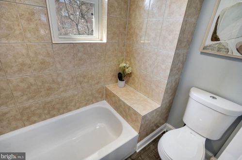 5111 Astor Pl, Washington DC  20019-6444 exterior