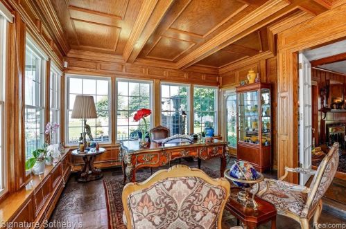 2703 Pointe Tremble Rd, Algonac MI 48001-4255 exterior