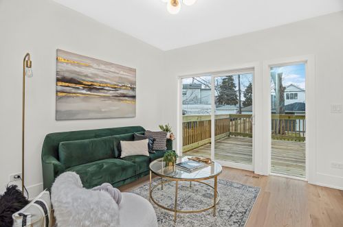 2442 Winnemac Ave, Chicago IL  60625-2614 exterior