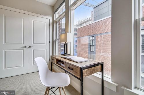 1125 Royal St, Alexandria VA 22314-4310 exterior