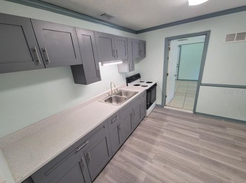 8115 Fielding Ave, Tampa FL  33604-2911 exterior