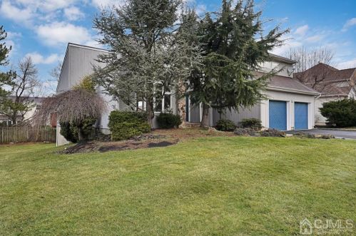 194 Compton Ave, Edison, NJ 08820-3700