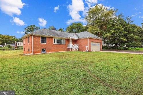 5117 Mount Vernon Memorial Hwy, Alexandria VA  22309-3319 exterior