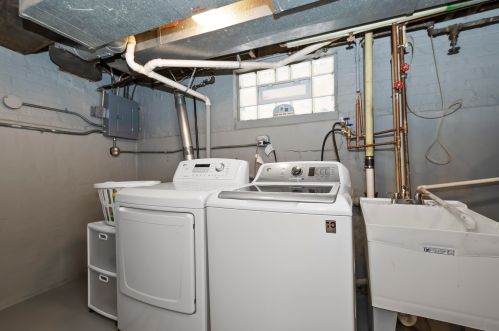 10025 Claremont Ave, Chicago IL 60643-1921 exterior