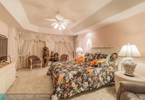 11012 Malaysia Cir, Boynton Beach FL 33437-7054 exterior