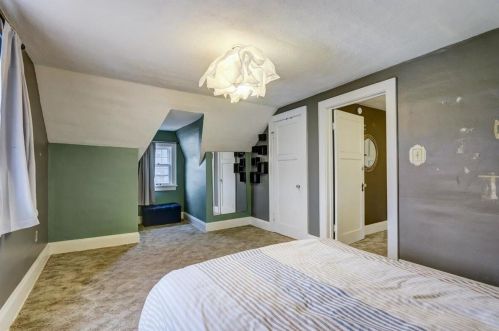 5946 40th St, Milwaukee WI  53209-3923 exterior