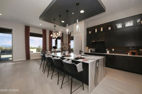 2848 Camino A Los Vientos, Tucson, AZ 85718-5009