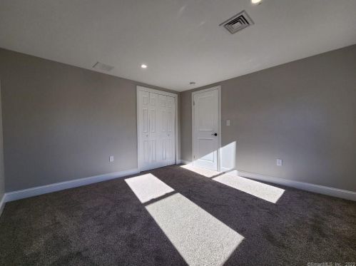 222 Thorpe Ave, Meriden CT  06450-9206 exterior