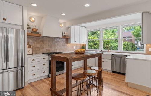 8 Narberth Ter, Camden NJ  08108-1017 exterior