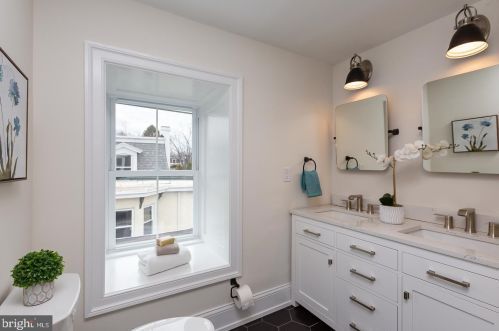 39 Jefferson St, Media PA 19063-3845 exterior