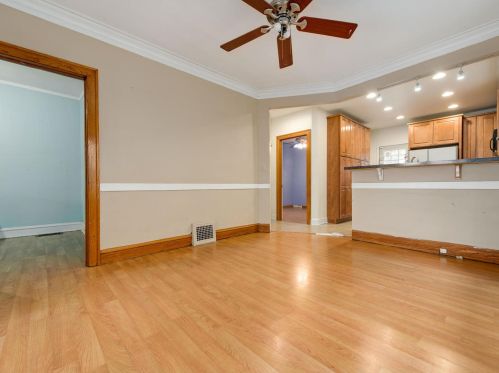 1747 Monticello Ave, Chicago IL 60618-5320 exterior