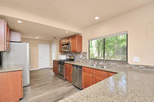 3202 Vlg Park Dr, Humble TX 77339-1919 exterior