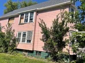 3165 28th St, Milwaukee, WI 53215-4307