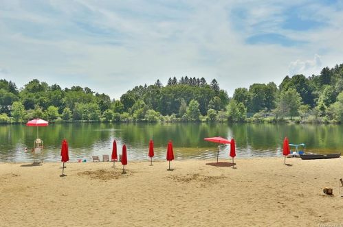 1 Long Pond Rd, Armonk NY 10504-2626 exterior