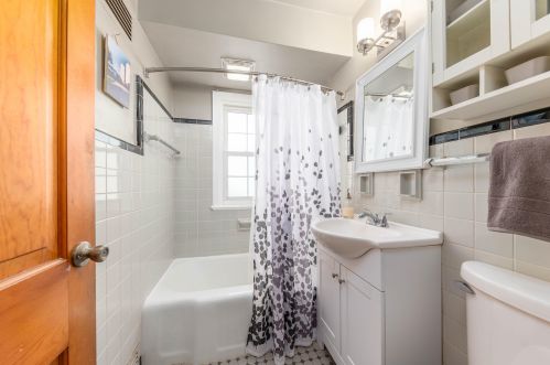 3050 89, Milwaukee WI 53222-3606 exterior