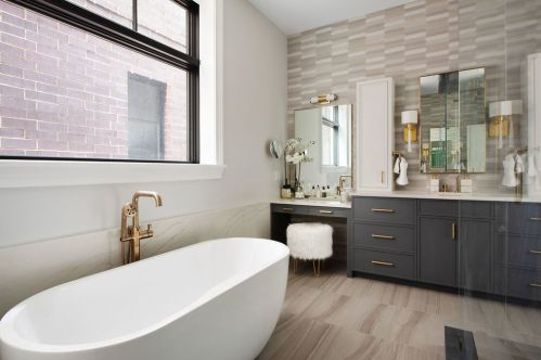 1928 Cleveland Ave, Chicago IL 60614-3749 exterior