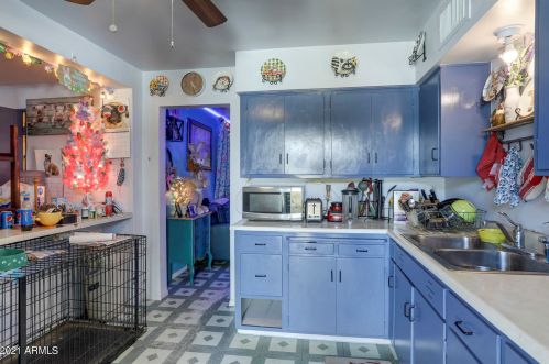 811 Alice Ave, Phoenix AZ 85021-6036 exterior