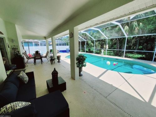 170 15th St, Naples FL 34117-3337 exterior