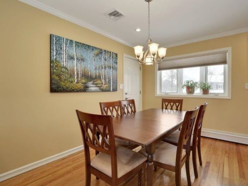 6 Arnold Ln, Commack NY 11725-3901 exterior