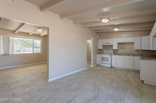 5681 Bryant Ave, Tucson AZ 85706-2917 exterior