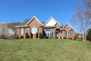 1063 Horse Rock Rd, Hickory, NC 28602-8963